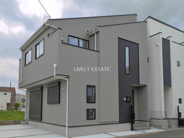 草加市新里町 新築分譲住宅