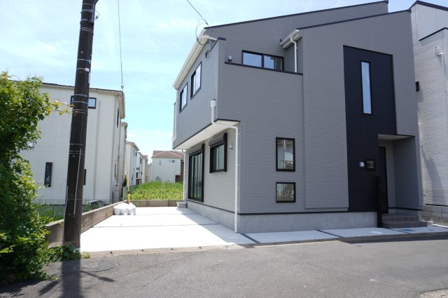 草加市新里町 新築分譲住宅