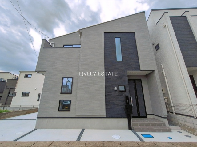 草加市新里町 新築分譲住宅の外観