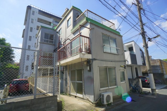 松が丘１　土地の外観|☆建築条件無し
☆お好きなハウスメーカーで建築可能
☆南東、北東の角地