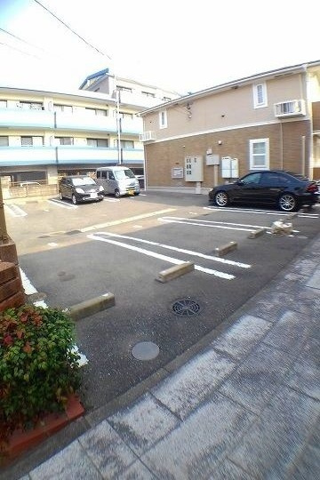 花の木Ⅱの駐車場