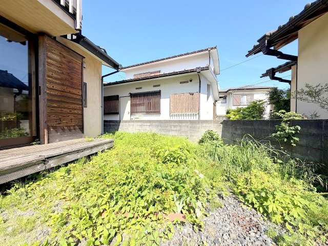 日の出町平井　中古戸建の庭