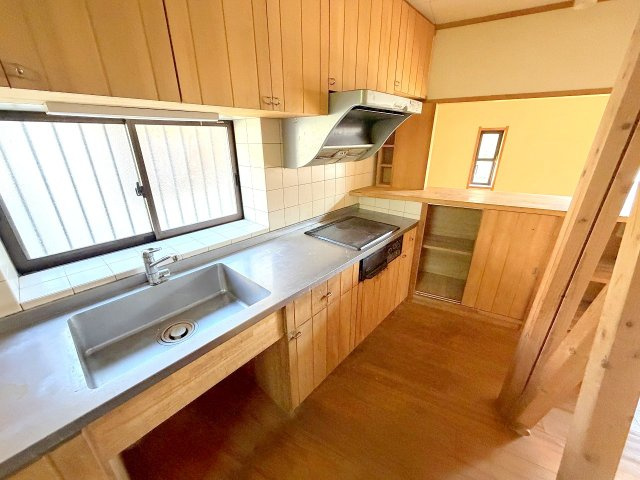 日の出町平井　中古戸建のキッチン