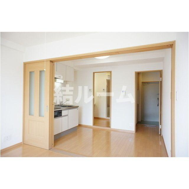 中野区江原町３丁目の賃貸マンションの居間・リビング