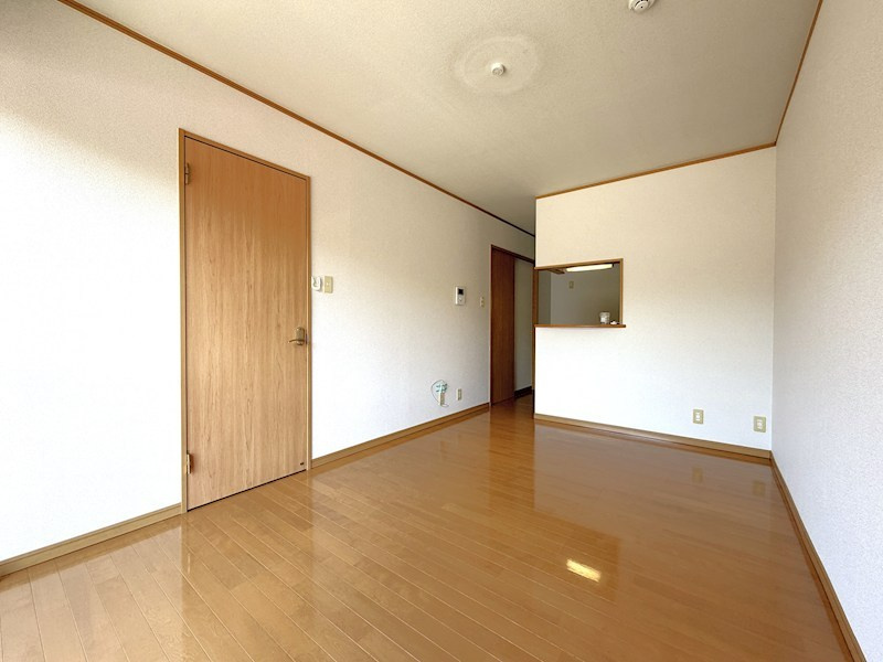 熊本市北区西梶尾町のアパートの居間・リビング