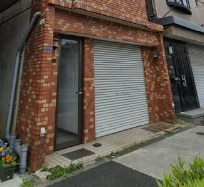 マンション志村のエントランス