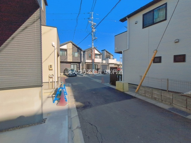 KEIAI GRACE大喜町2期の前面道路含む現地写真