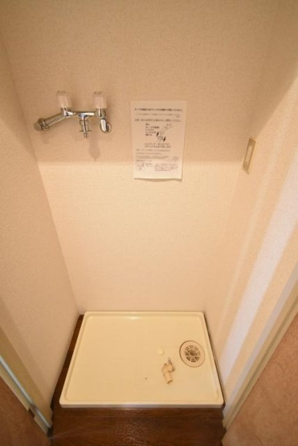 シャロン志村坂上セカンドステージの設備|室内洗濯機置場