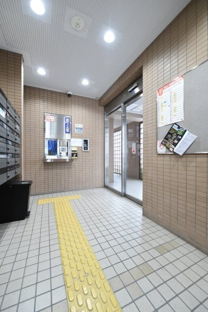 シャロン志村坂上セカンドステージのエントランス