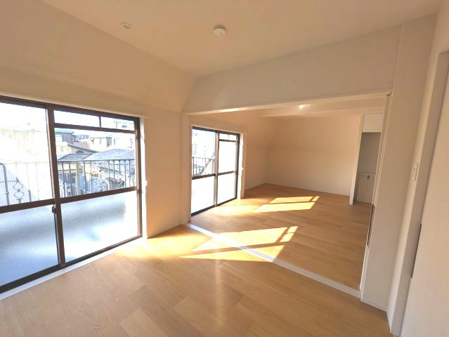 豊島区長崎４丁目の賃貸マンション|洋室からリビングを撮影引き戸で仕切ること可能です。