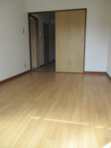 雅マンションの洋室