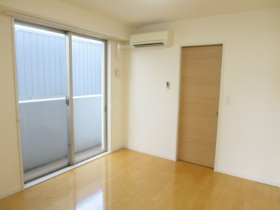 【洋室】 | ビ・ウェル帯屋町