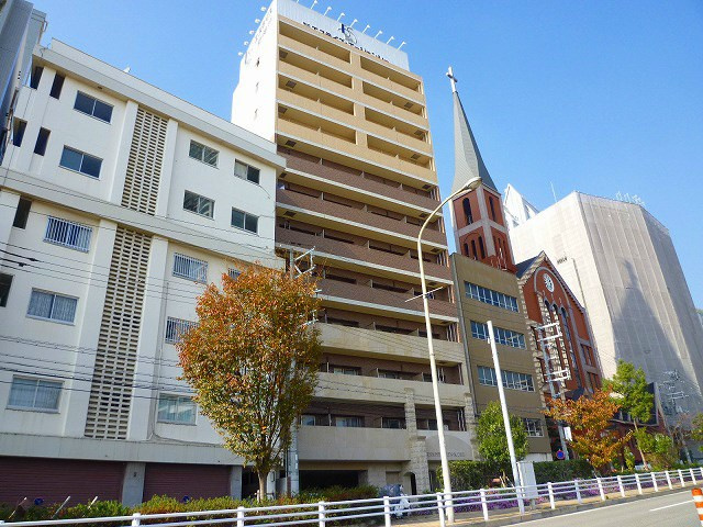 エスライズ新神戸の外観