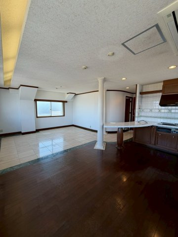 イルシオンド芦屋の居間・リビング