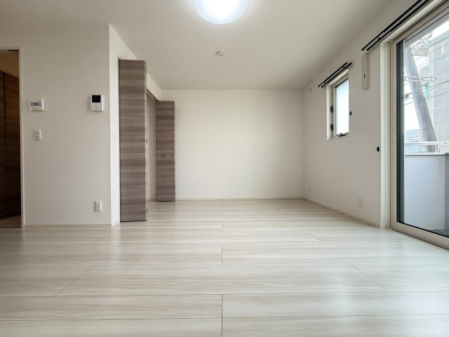ヴィラ新本町の洋室
