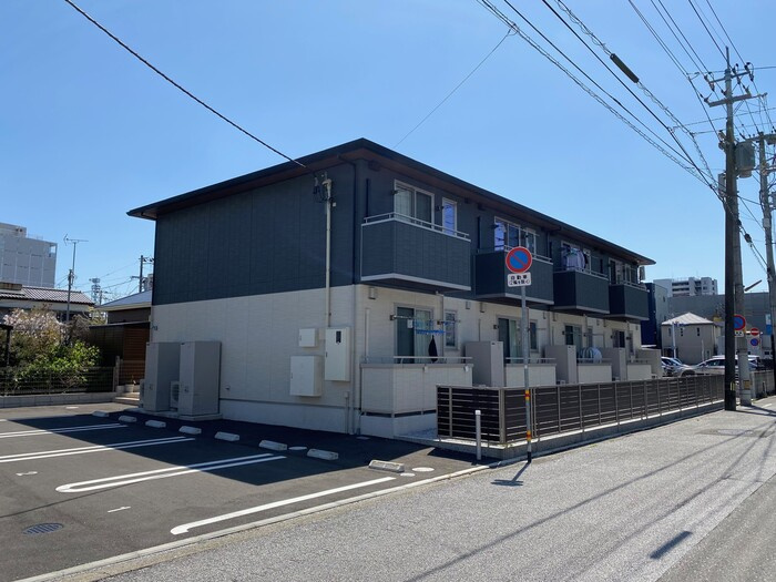 ヴィラ新本町の外観