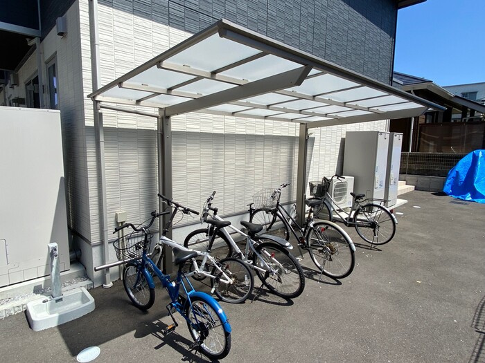 ヴィラ新本町のその他共用部分|駐輪場