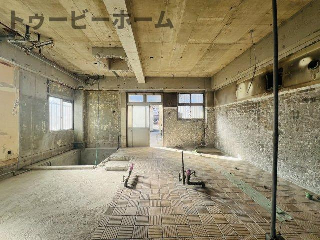所沢市小手指町１丁目の店舗事務所のロビー|ロビーです