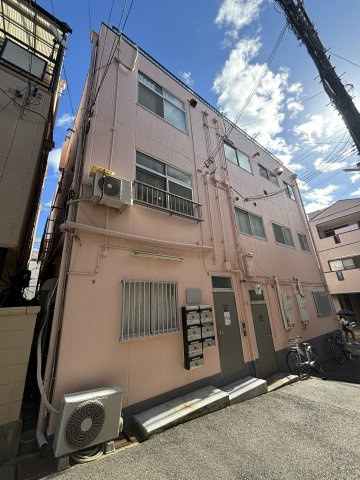サンビルダー大日通のエントランス