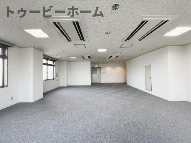 所沢市西所沢１丁目の事務所のロビー|清潔なロビーです