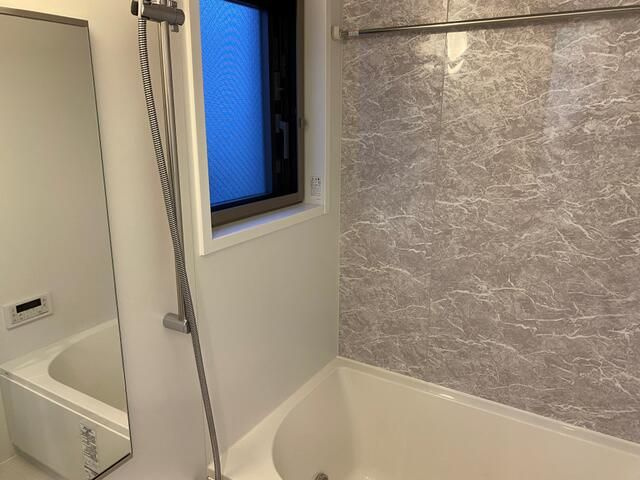 Ｂ　ＣＩＴＹ　ＡＰＡＲＴＭＥＮＴ　ＳＨＩＮＪＵＫＵ　ＮＷの浴室