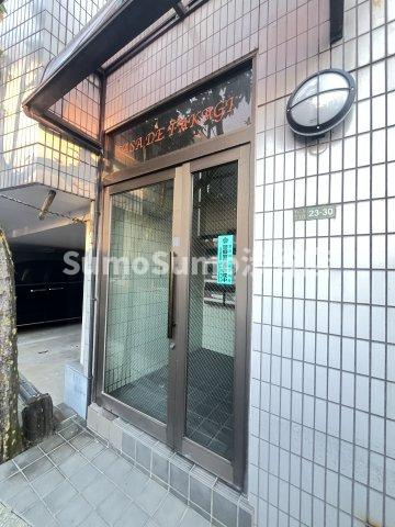 カサデータカギのエントランス
