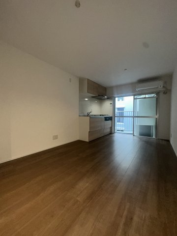 てんぐ屋西新ビルの居間・リビング
