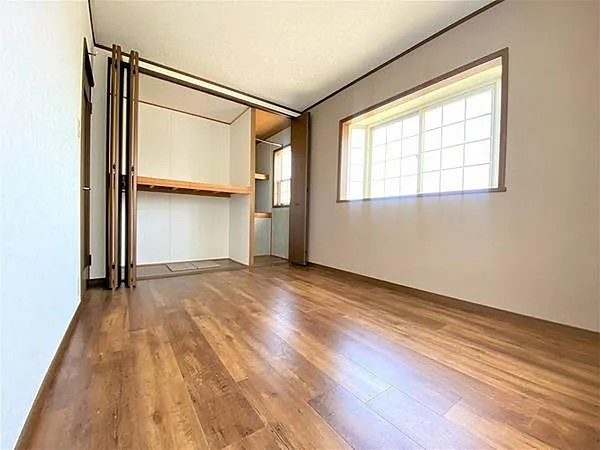 貝塚市新井　中古戸建の洋室|2F6帖