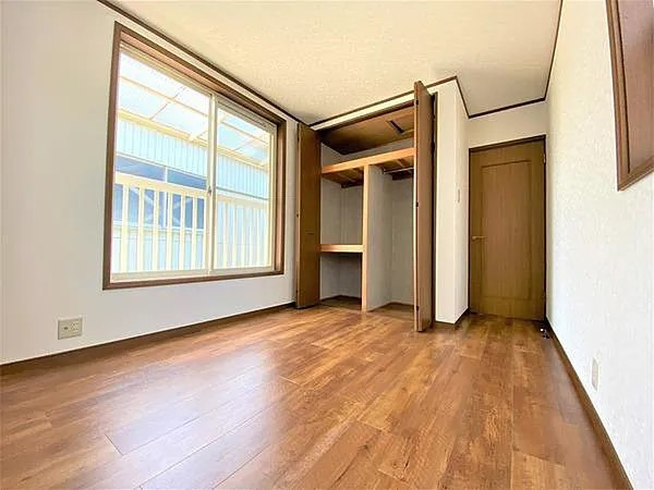 貝塚市新井　中古戸建の洋室|2F6.5帖