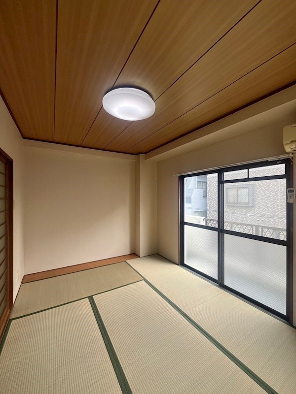 吉川コーポの和室