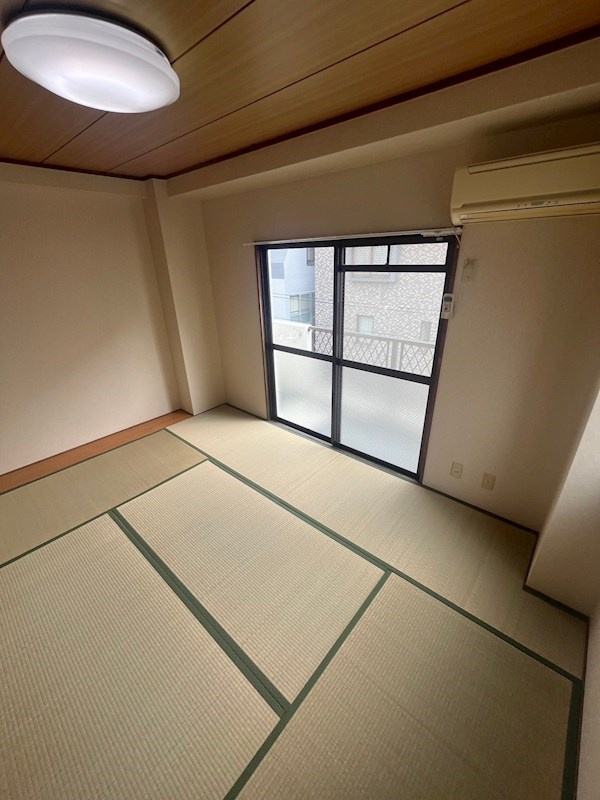 吉川コーポの和室