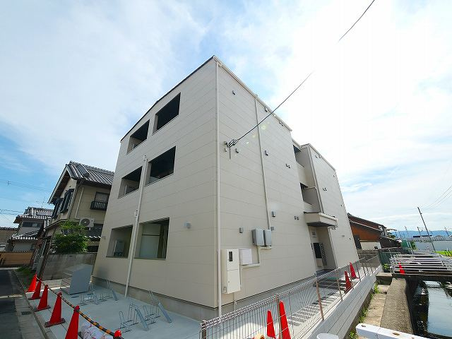 ジーメゾン奈良大安寺の外観|建物外観を気になさる方へ、見た目の良い物件です