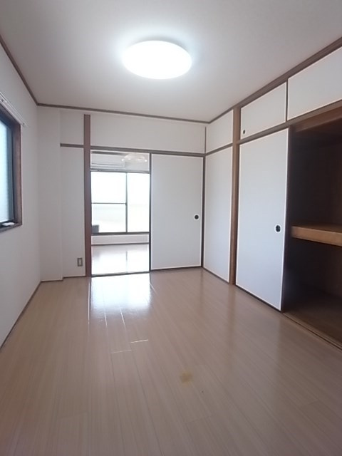 熊野マンションの居間・リビング|使いやすいリビングです