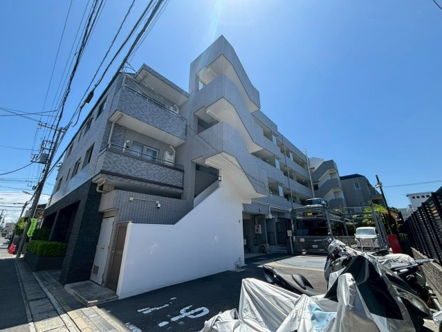 昼の外観