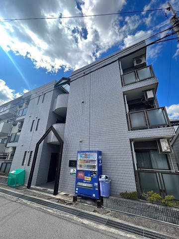 ロイヤルメゾン塚口Ⅹの外観