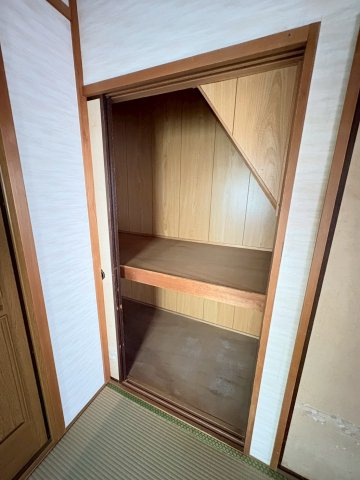 小林（上田）貸家の収納