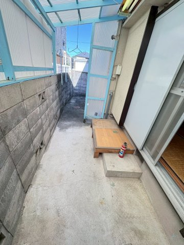 友金貸家のバルコニー