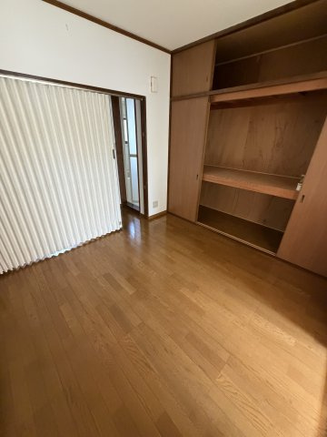 山下ハイツの居間・リビング