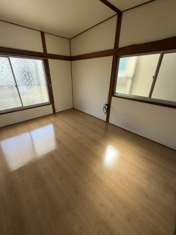 池田広町貸家(北)の洋室