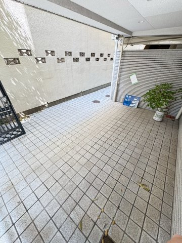 六甲グロリアハイツのロビー