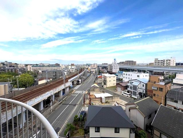 パインハイツ住吉の展望|広い空と眺望に包まれる高層階
