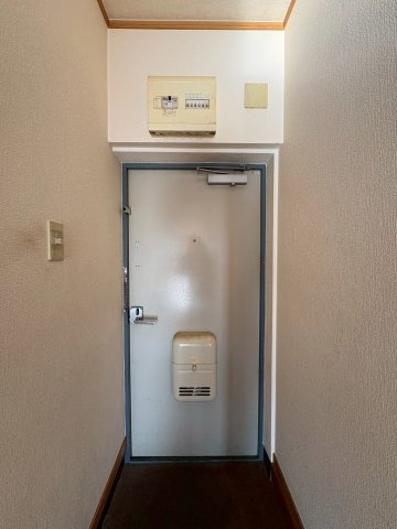 サンライフ小阪の玄関