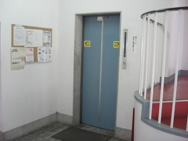 サンライフ小阪のロビー