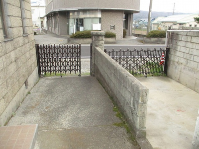 【その他】 | 岡谷市赤羽３丁目 中古住宅⑨ | 駐車スペース