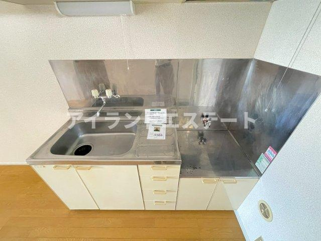 ハイムサモト　陽当たり良好　バストイレ別　温水洗浄便座のキッチン