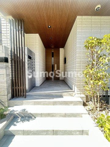 HEBEL MAISON CIELのエントランス