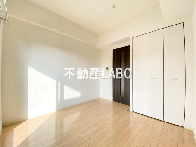 エスリード南堀江リバーサイドの寝室