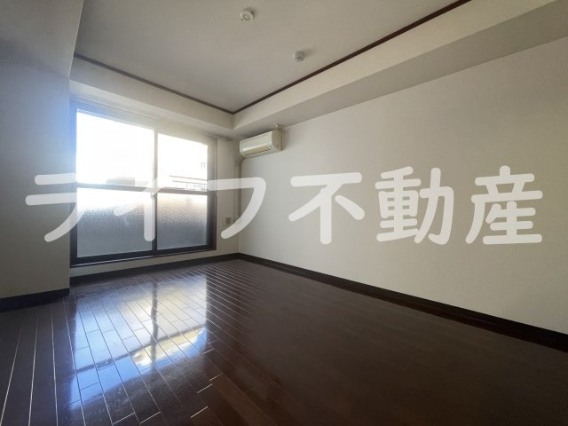 リュミエールイーストの内装|明るい室内です