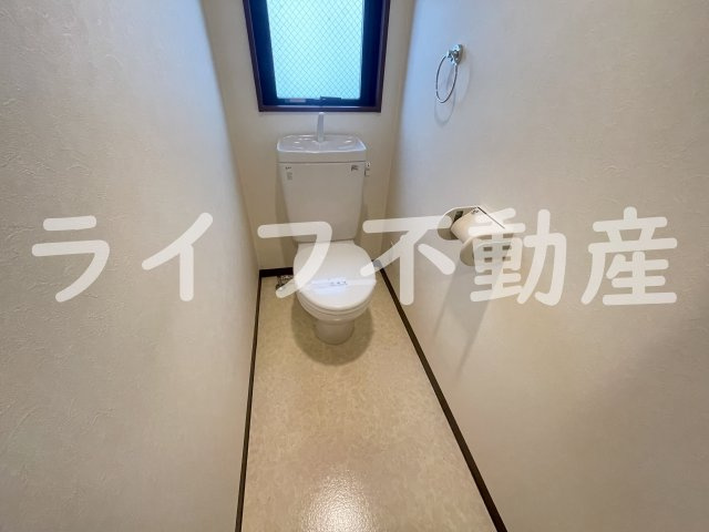 リュミエールイーストのトイレ|ゆったりとした空間のトイレです
