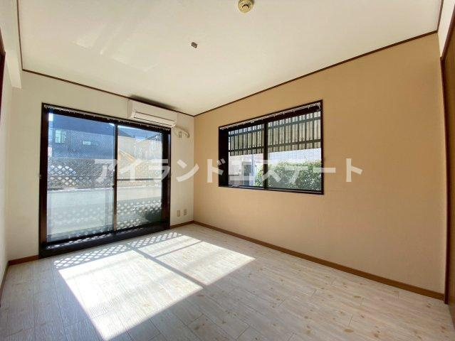 パインヴィレッジ　駅近　1フロア2住戸　3方角住戸の内装